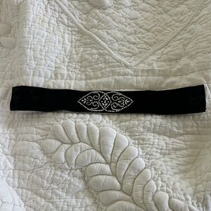 Elegant Black Velvet vintage choker with rhinestones